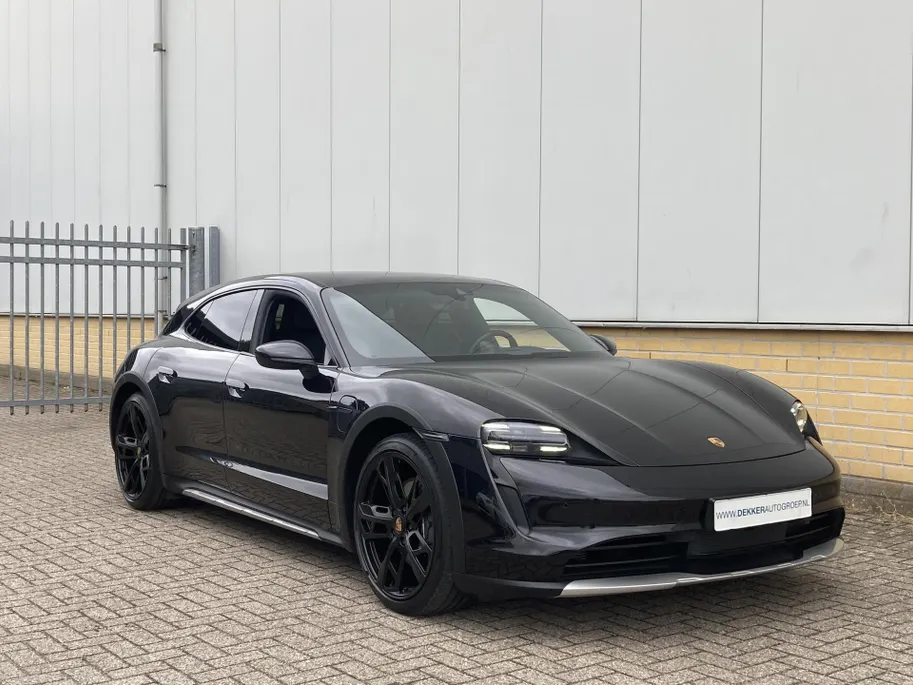 Porsche Taycan Cross Turismo 4 93 kWh sport chrono - panoramadak -stoelenpakket -stoelverwarming -luchtvering