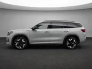 Škoda Kodiaq Sportline Business 1.5 TSI PHEV 150 kW / 204 PK | Steel Grey | 19'' tirsuli aero velgen | Trekhaak wegklapbaar | 2000,- inruilvoordeel!