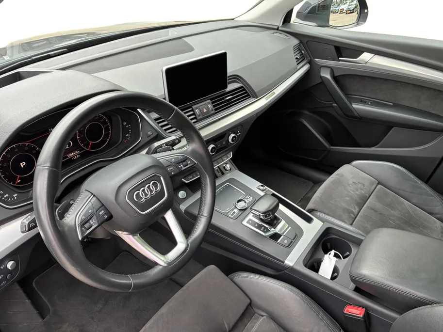 Audi Q5 2.0 TFSI quattro Design Pro Line Plus | SCHUIFKANTELDAK | TREKHAAK