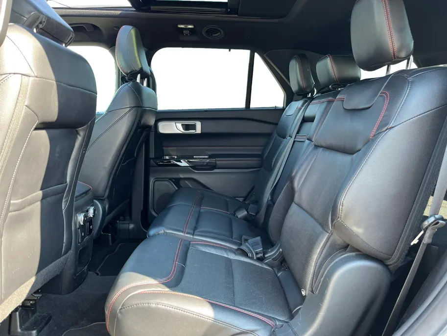 Ford Explorer 3.0 V6 EcoBoost PHEV ST-Line |7 persoons| Allweatherbanden| Apple Carplay/Android Auto|Rondomzicht camera| panorama-dak|12 Maanden Bovag garantie|
