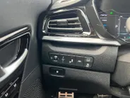 Kia Niro 1.6 GDi Hybrid ExecutiveLine Full options | Dealer onderhouden | Leder interieur | Stoelverwarming en verkoeling | Schuifkanteldak