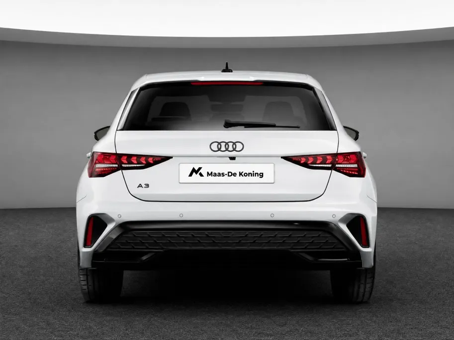 Audi A3 Sportback 40 TFSI e S edition 204 PK · Comfortpakket plus · Assistentiepakket rijden en parkeren plus · Optiekpakket zwart plus · MEGA Sale