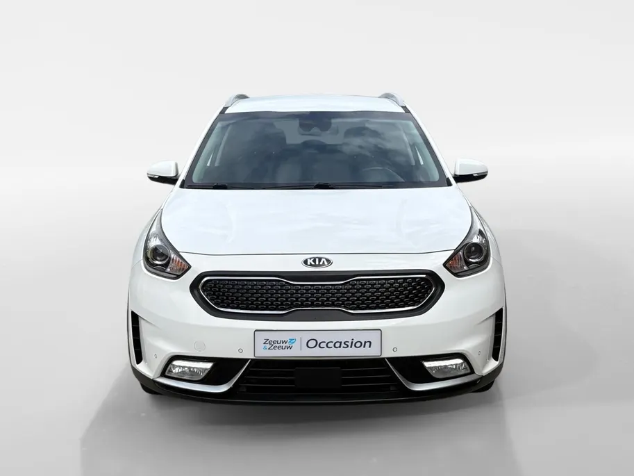 Kia Niro 1.6 GDi Hybrid ExecutiveLine | Trekhaak | Stoel verwarming en koeling | Lederen bekleding | Navigatie | Dodehoek detectie | Apple Carplay / Android Auto | Verbruik 1 op 20!