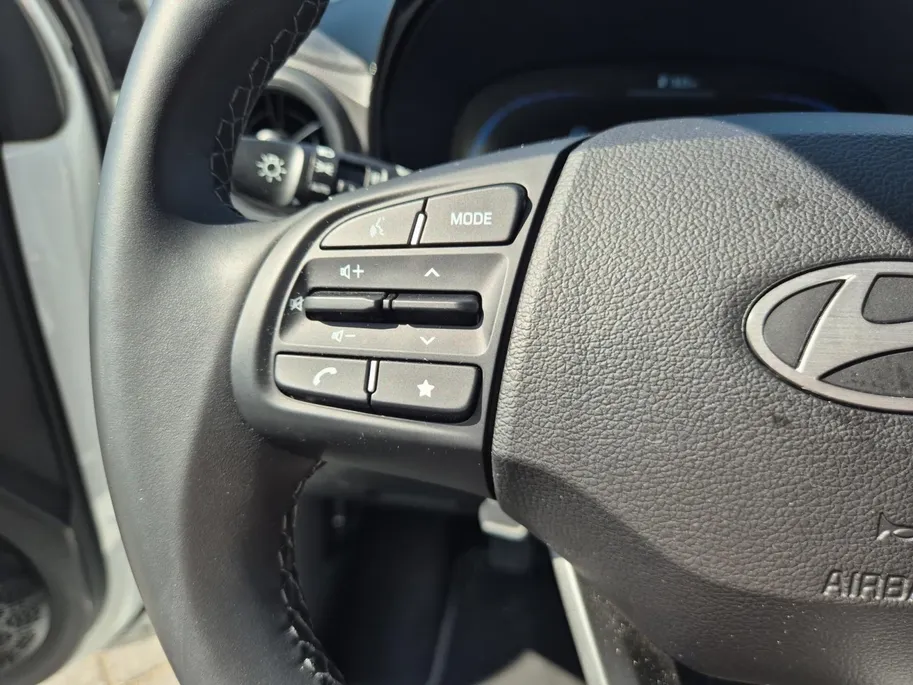 Hyundai i10 1.0 Comfort Smart 5-zits | Airco | Cruise Control | Camera | Navigatie | Bluetooth | LM Velgen |