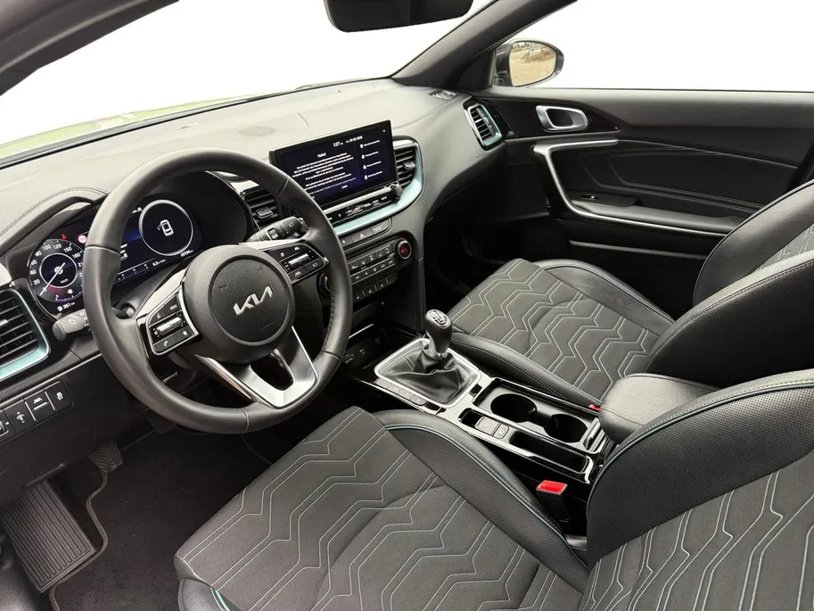 Kia Ceed 1.0 T-GDi Design Edition | Camera | LED | Stoel + Stuurverwarming | Apple Carplay / Android Auto | Halfleder