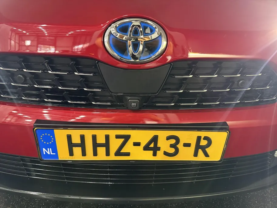 Toyota Yaris Cross 1.5 Hybrid Executive Automaat | Trekhaak | Panoramadak | Apple Carplay/Android Auto | Stoelverwarming