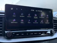Kia XCeed 1.0 T-GDi DynamicLine | Trekhaak | Achteruitrijcamera | Parkeersensoren achter | Apple/Android Carplay | Navi | Climate Control | LMV