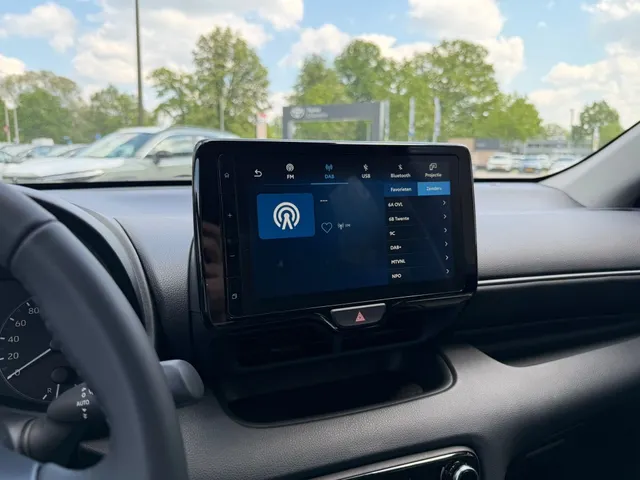 Toyota Yaris 1.5 Hyb. 115 Comfort | Camera | Adap. cruise | Carplay |