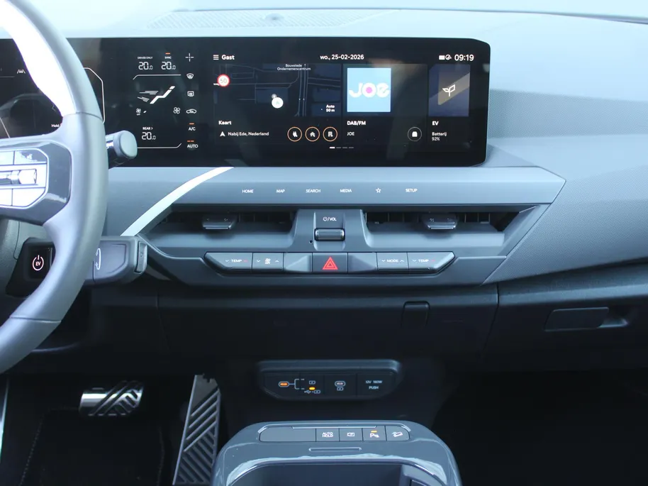 Kia EV5 GT-Line Business Edition 81.4 kWh | Stuur-/stoelverwarming v+a | Schuifdak | Leer | Elek. stoelverstelling + achterklep | 20' LM | LED | All season |