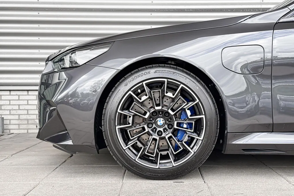 BMW M5 Touring 