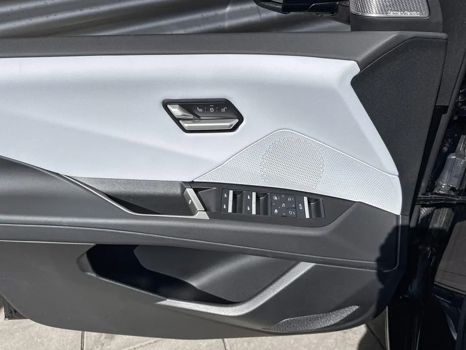 BMW iX3 40 eDrive 83 kWh