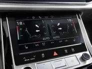 Audi Q7 55 TFSIe 280kW/381PK quattro S Line · Panoramadak · Trekhaak · Luchtvering · 360gr camera · Dodehoeksensor · 21'' · Servosluiting · Adaptive Cruise Control ·