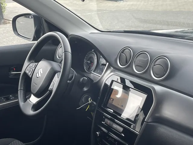 Suzuki Vitara 1.0 B.jet Select Automaat