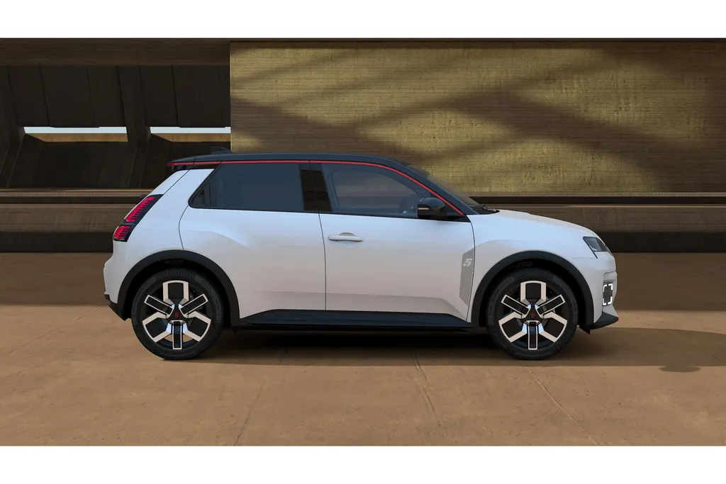 Renault 5 urban range techno 40 kWh Nu uit voorraad leverbaar met Gratis 5 jaar fabrieksgarantie en € 1.300,- Zeeuw & Zeeuw korting !