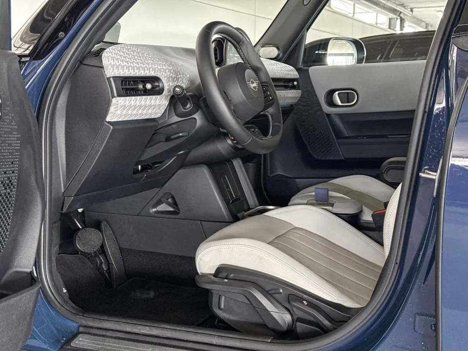 MINI Cooper 5-deurs Cooper C John Cooper Works S
