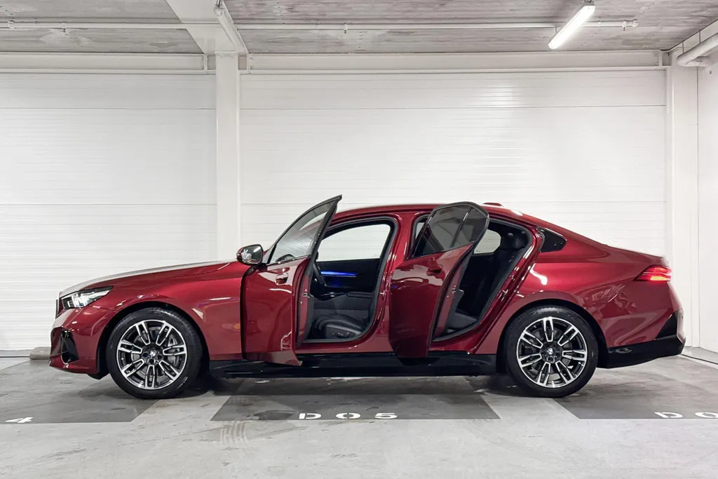 BMW i5 Sedan eDrive40