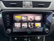 Škoda Superb Combi 1.4 TSI iV Laurin & Klement | Geheugenfunctie berijdersstoel | Climate | Achteruitrijcamera | Parkeersensoren | Navigatie |