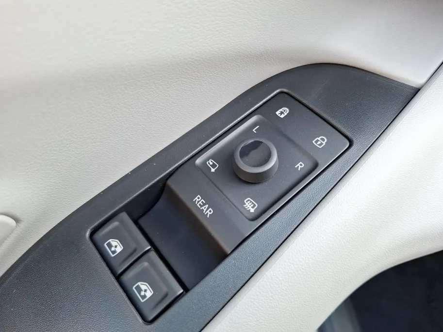 Ford Explorer Select Extended Range RWD 77 kWh | Driver Assistance Pack | Comfortpack 1 | 360Camera | Adaptive Cruisecontrol | Dodehoekdetectie | El. Achterklep | Head-up Display | 19' Lichtmetaal | Nieuw te bestellen |