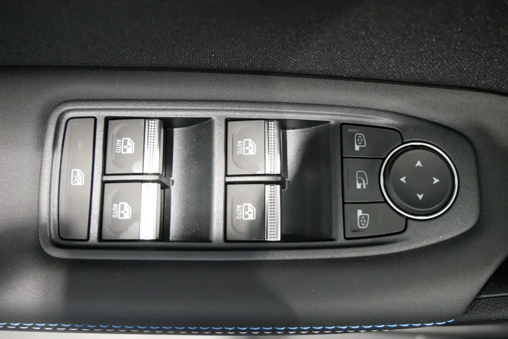 Renault Captur 1.8 E-Tech full hybrid 160 esprit Alpine | Profiteer nu van €2.500,- Zeeuw & Zeeuw voorraadkorting |Elec. Schuif/kantel dak | Harman Kardon geluidinstallatie | Uit voorraad leverbaar op = op
