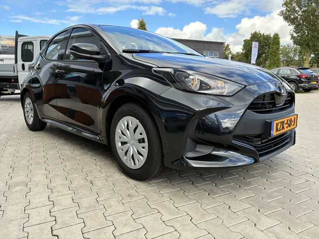 Toyota Yaris 1.5 Hybrid 115 Comfort | incl. 3500 euro demo korting