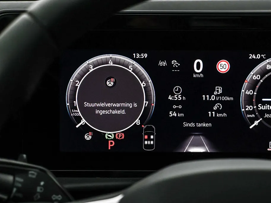 Volkswagen T-Roc Life First Edition 1.5 eTSI 116 PK 7 versn. DSG · Comfort Pakket · Achteruitrijcamera · Draadloze telefoonlader · Prijs is inclusief inruilpremie ·