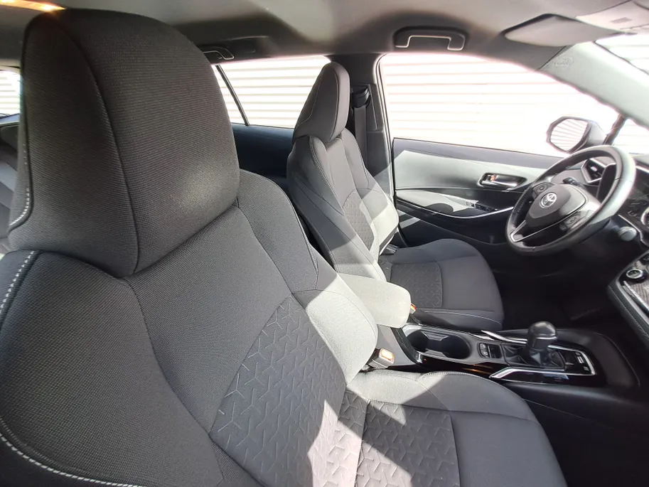 Toyota Corolla Touring Sports 1.8 Hybrid Business | Camera | Adaptieve Cruise | Airco Automatisch | Automaat | Apple Carplay/Android Auto | Apple Carplay/Android Auto
