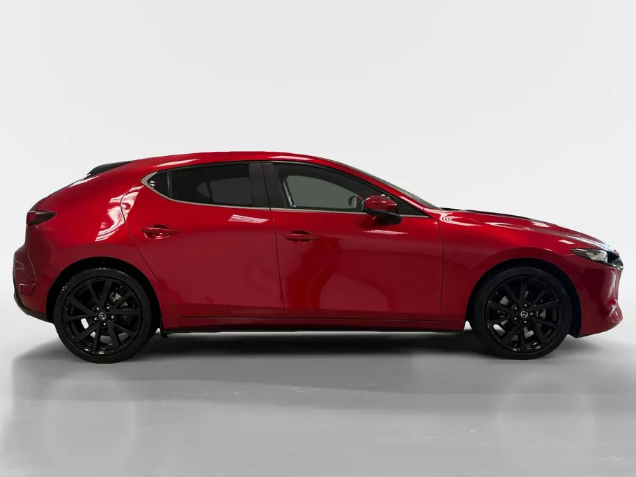 Mazda 3 2.0 SKYACTIVE X | 180 PK | COMFORT MET BOSE | LEDER | DEALERONDERHOUDEN | NL-AUTO |