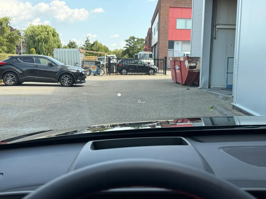 Hyundai Kona Electric N Line Sky 64.8 kWh | Navigatie| Schuif-kantel dak| Head up display| Stoelverwarming/koeling| 360 graden camera|