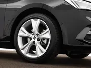 SEAT Leon 1.0 TSI FR 110pk FR · Apple/Android Car Play · Camera · Elekt. inklapbare spiegels · Navigatie · Adaptive Cruise Control ·  Garantie t/m 10-11-2027 of 100.000km