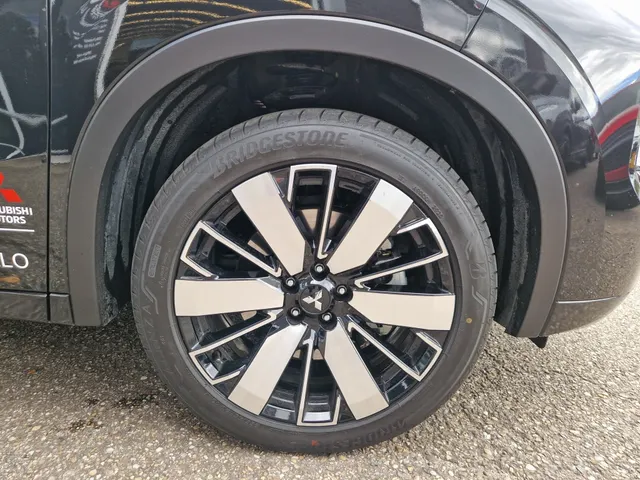 Mitsubishi Outlander 2.4 PHEV Instyle+