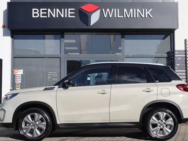 Suzuki Vitara 1.4 BoosterJet Select Hybrid AdaptiveCruise | Carplay | All seasons