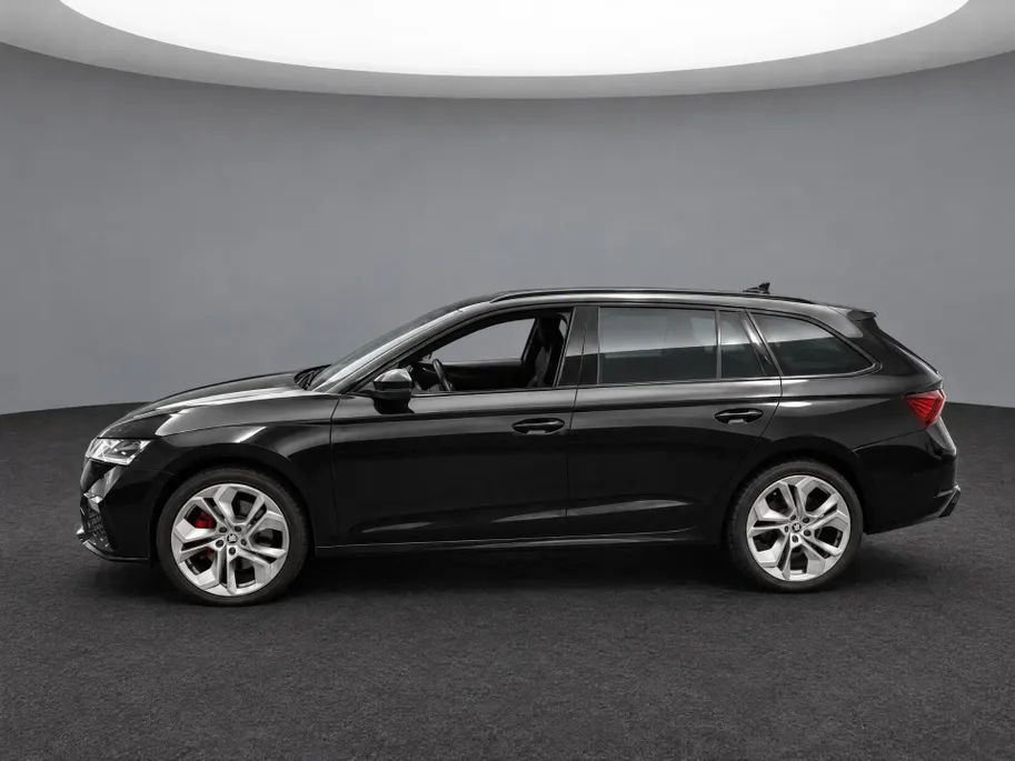 Škoda Octavia Combi 1.4 TSI 245pk DSG RS iV PHEV Business · SOH 94,5% · Camera · Wegklapbare Trekhaak · Elek. Voorstoelen · Stoelverwarming V+A · 19'' Inch · Apple/Android Car Play ·