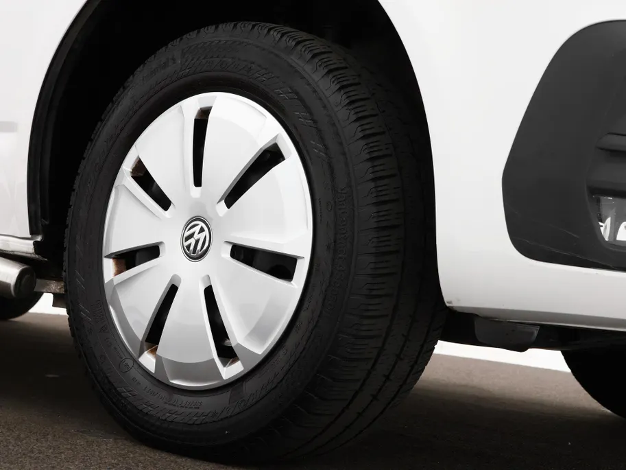Volkswagen Bedrijfswagens Transporter 2.0 TDI L1H1 28 · Camera · Trekhaak · Apple/Android Car Play · Navigatie · Cruise Control · Vloerplaat · 16'' Inch · Garantie t/m 01-04-2028 of 100.000km