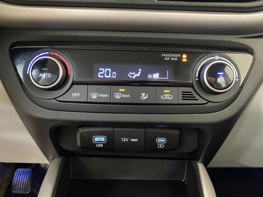 Hyundai i10 1.0 PREMIUM | NAVI | CAMERA | NL-AUTO