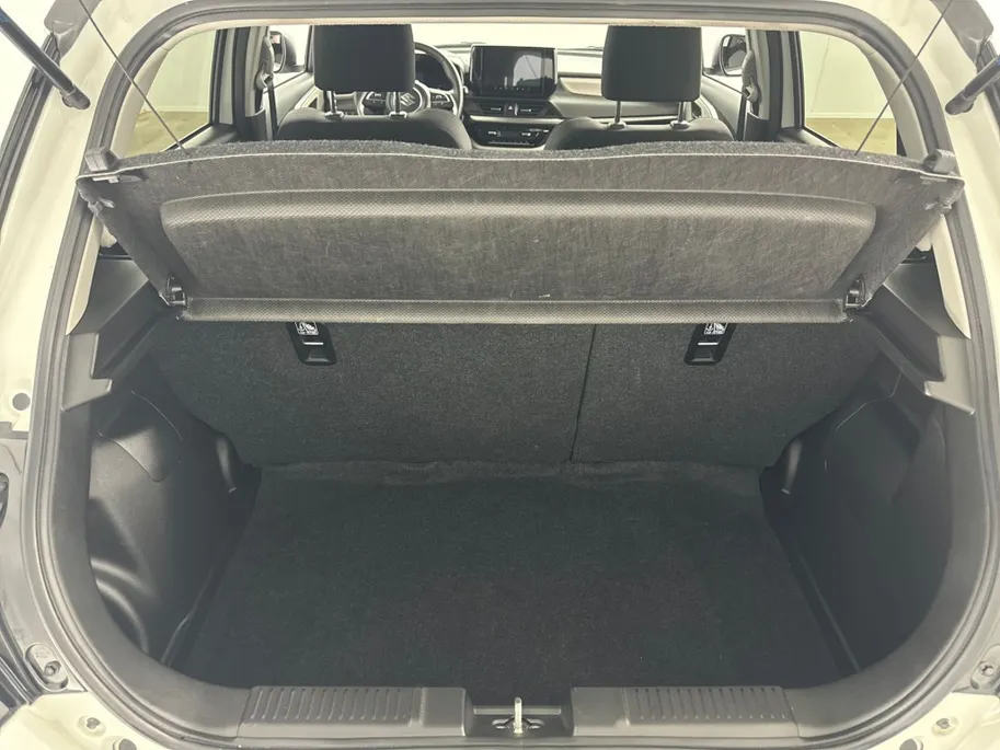 Suzuki Swift 1.2 Style Smart Hybrid Automaat | Navigatie | Apple Carplay/Android Auto | Adaptieve Cruise Control
