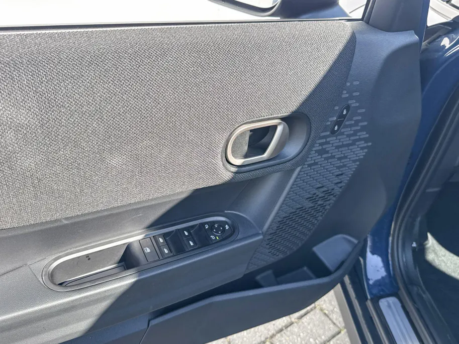 MINI Cooper 5-deurs 1.5 Cooper C Favoured M