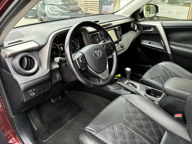 Toyota RAV4 2.5 Hybrid AWD Style