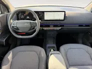 Kia EV2 Plus Advanced 42.2 kWh STOEL & STUURVERWARMING | PANORAMADAK | ELEKTRISCHE STOELVERST | RESTERENDE FABRIEKSGARANTIE TM 2036