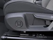Volkswagen T-Roc 1.5 eTsi 150pk DSG R-Line First Edition · Camera · Apple/Android Car Play · Stoelverwarming · Alarm · Elek. Achterklep · P-Sensoren · IQ.Light · Garantie t/m 12-01-2028