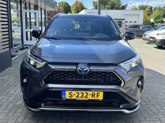 Toyota RAV4 2.5 Plug-in Style Bi-Tone | 360 Camera | Trekhaak 1500KG trekgewicht