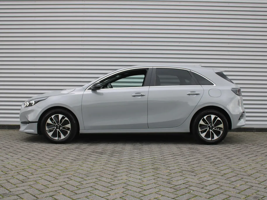 Kia Ceed 1.0 T-GDi MHEV Design Edition | Stuur-/stoelverwarming | Cruise adapt. | Camera | 16" LM | Dodehoekdetectie | JBL audio | LED |