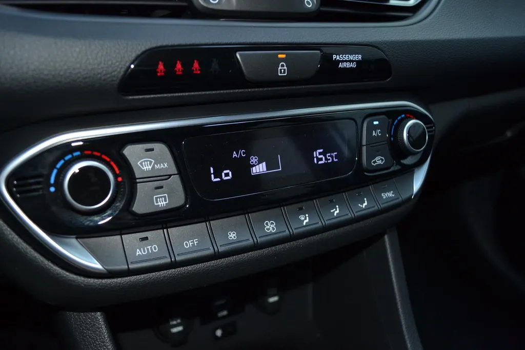 Hyundai i30 1.5 T-GDI MHEV COMFORT SMART