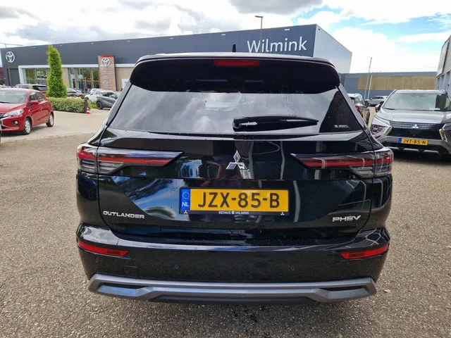 Mitsubishi Outlander 2.4 PHEV Instyle+