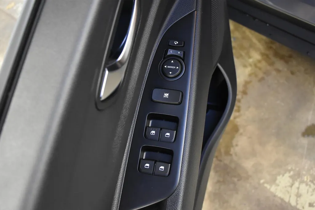 Kia Stonic 1.0 T-GDi MHEV 115pk DynamicLine NIEUW - SNEL LEVERBAAR
