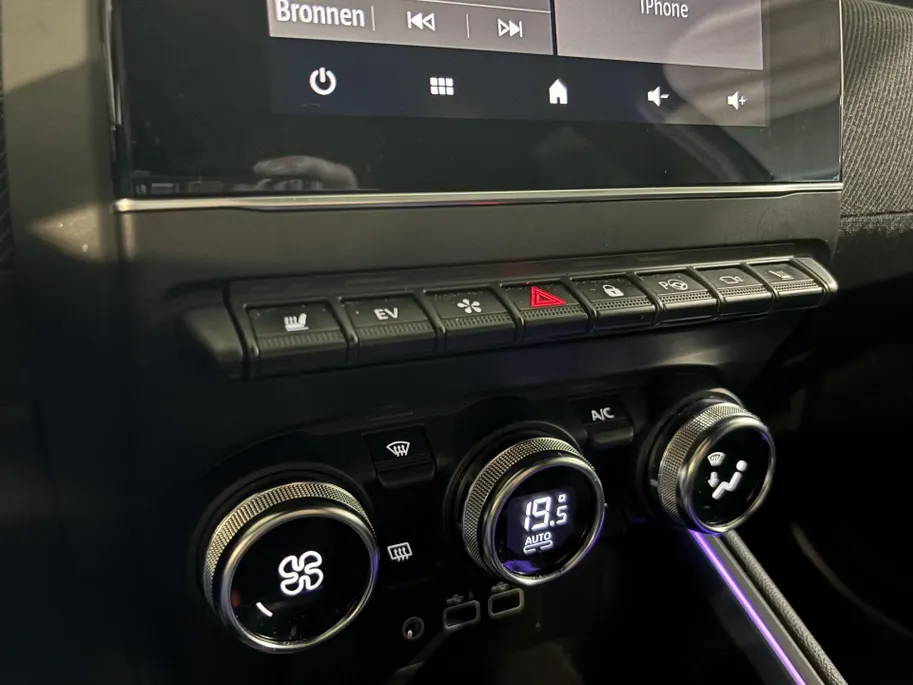 Renault Clio 145PK E-Tech Full Hybrid Esprit Alpine Automaat | DEMO | Bose Audio | Stoelverwarming | 360 Camera | Digital Cockpit | Apple CarPlay/Android Auto | Licht & Regen Sensor | Navi |