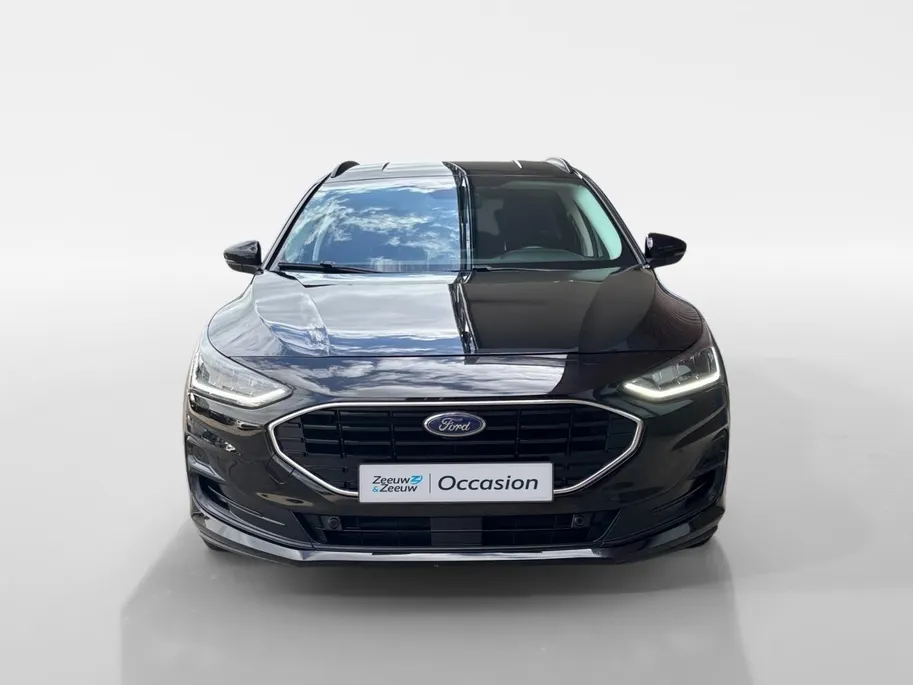 Ford Focus Wagon 1.0 EcoBoost Hybrid Titanium | Trekhaak | Stoel, stuur en voorruitverwarming | Cruise | Climate