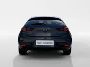 Mazda 3 2.0 e-SkyActiv-G M Hybrid 122 Comfort met Bose | Apple Carplay / Android Auto | Navigatiesysteem | Licht + Regensensor | Elektrisch Verstelbare Bestuurderstoel  | Stoel + Stuurverwarming | Parkeersensoren Voor + Achter | Camera Achter | 18'Lichtmetalen ve