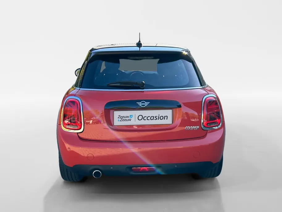 MINI 5-Deurs 1.5 Cooper Chili Nu rijklaarprijs!
