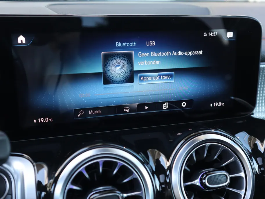 Mercedes-Benz EQB 300 4MATIC AMG Line 7p. 67 kWh
