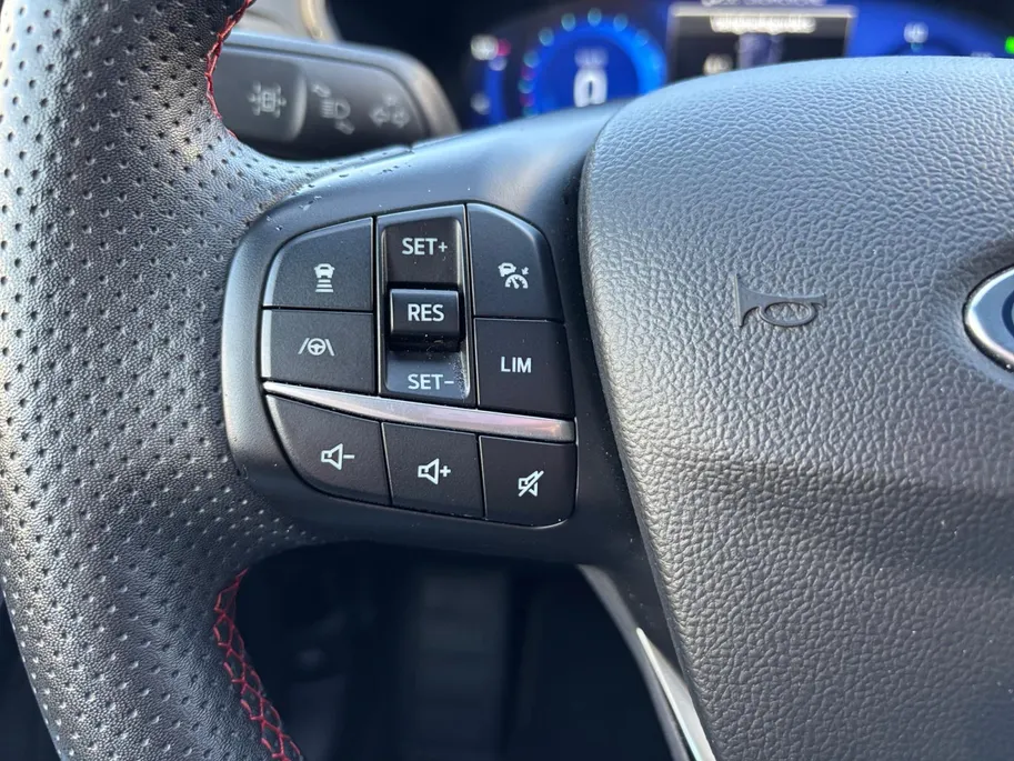 Ford Kuga 2.5 PHEV ST-Line | Winter Pack | Elektr. Achterklep | Dodehoek detectie | Head Up display | Adapt. Cruise Control | 12 maanden garantie! |